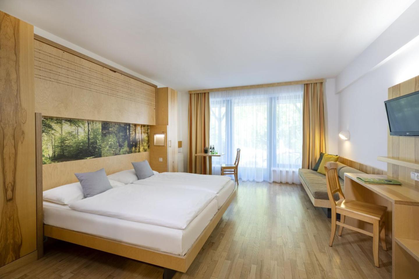 Jufa Hotel Bruck An Der Mur - Im Weitental Quarto foto